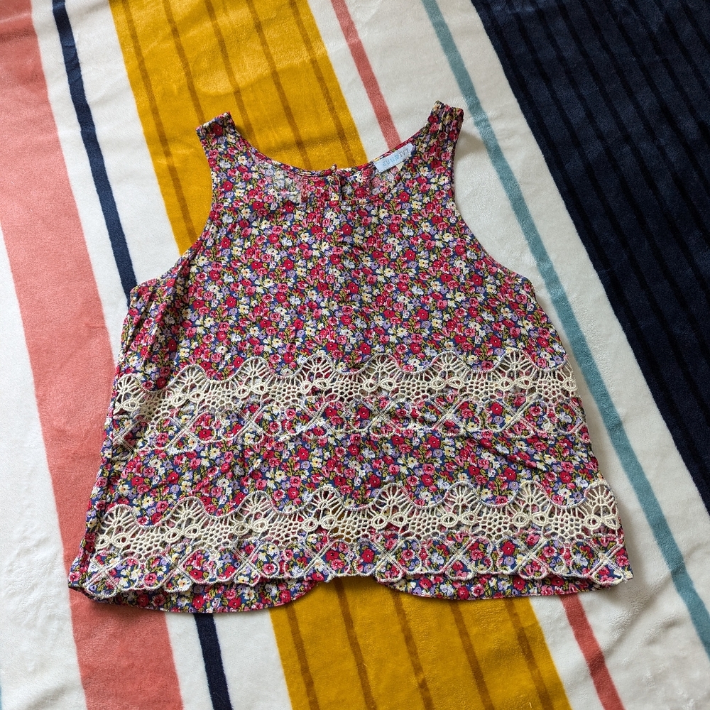 Francesca's Floral/Crochet Top